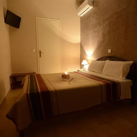 Argo Hotel Perama